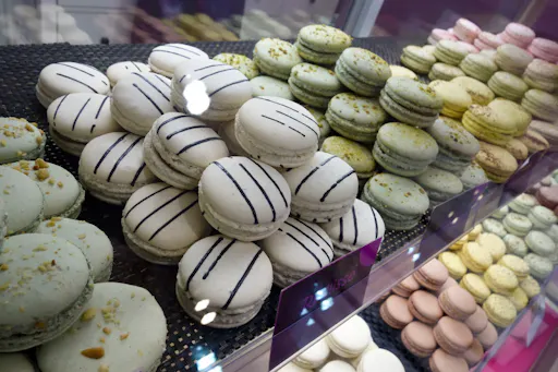 macarons1.jpg