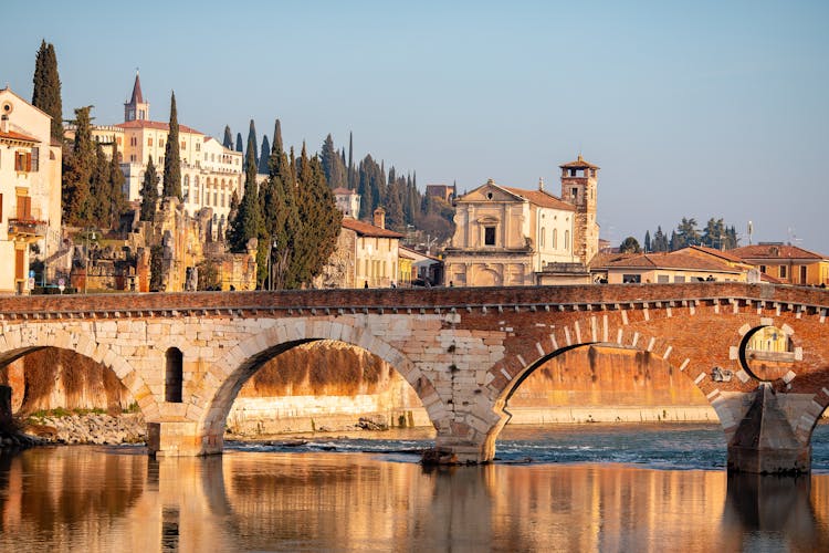Full-day private tour of Verona