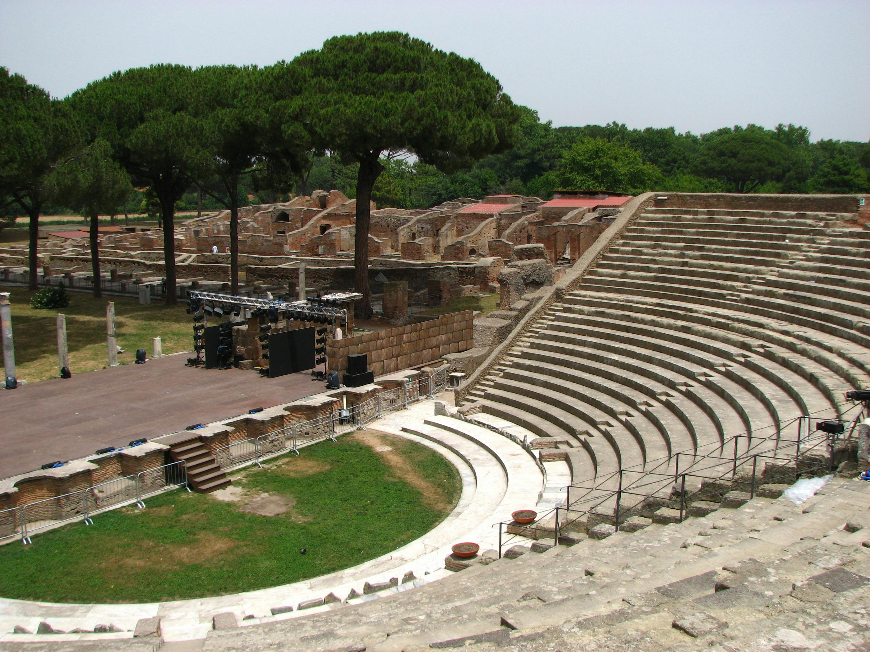 Theatre of ancient Ostia.jpg