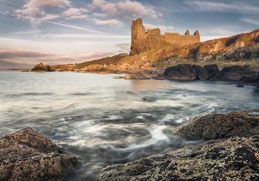 DUNURE_CASTLE_shutterstock_231666025.jpg