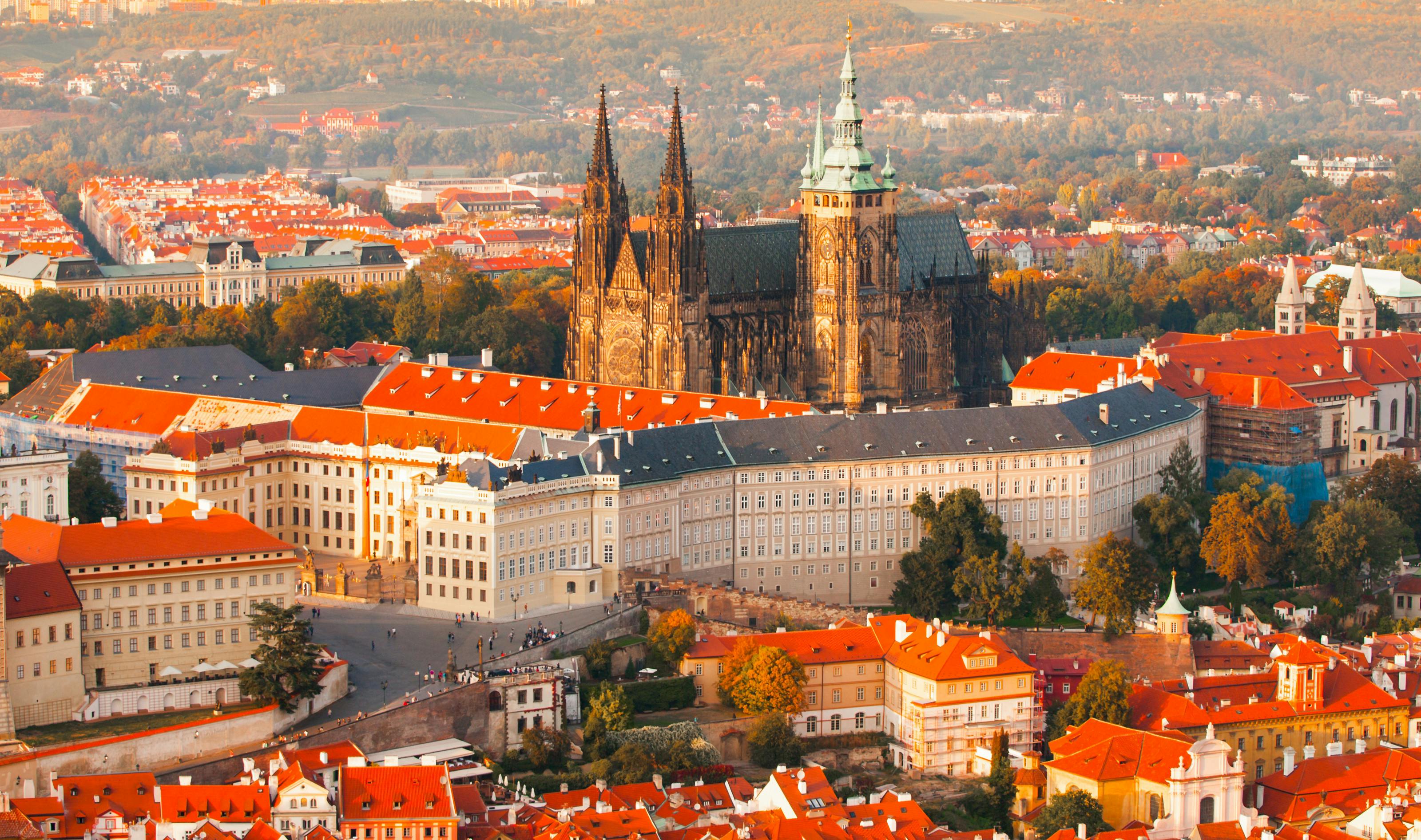 Chezch republic Prague city and castle fotolia.jpg
