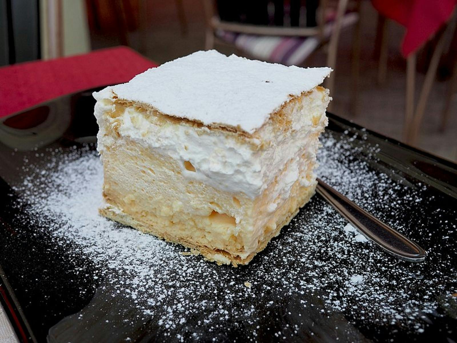 Lake Bled 3 - cream cake.jpg
