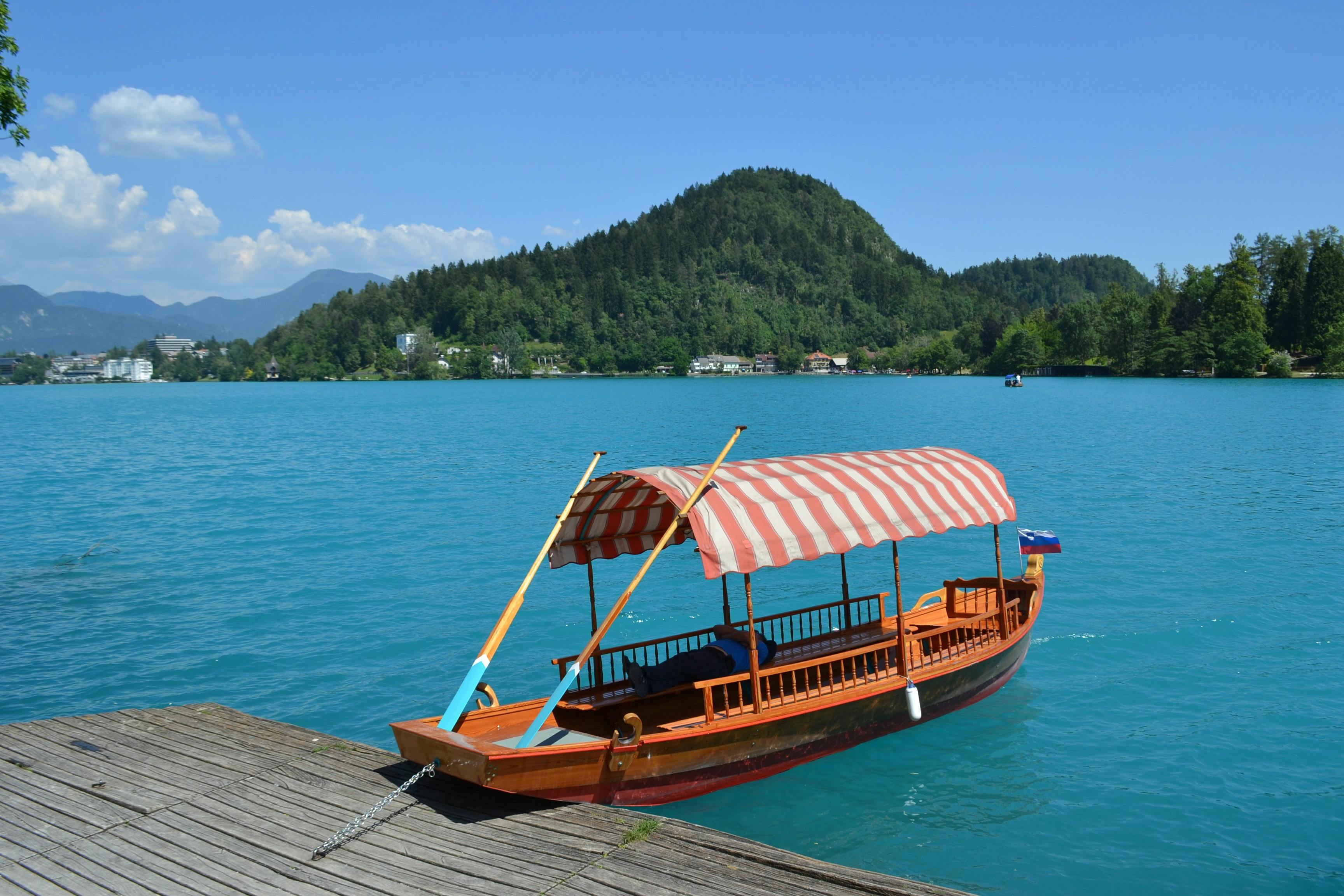 Lake Bled 4 - pletna boat.jpg