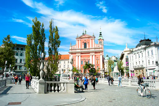 Tromostovje_Presernov trg_2013_Ivan Tykhyi_Mostphotos.jpg