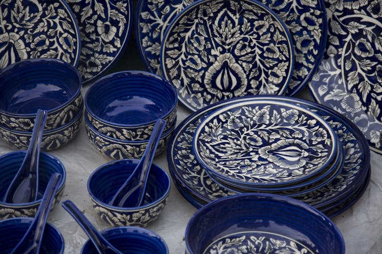 Learn about blue pottery in Jaipur