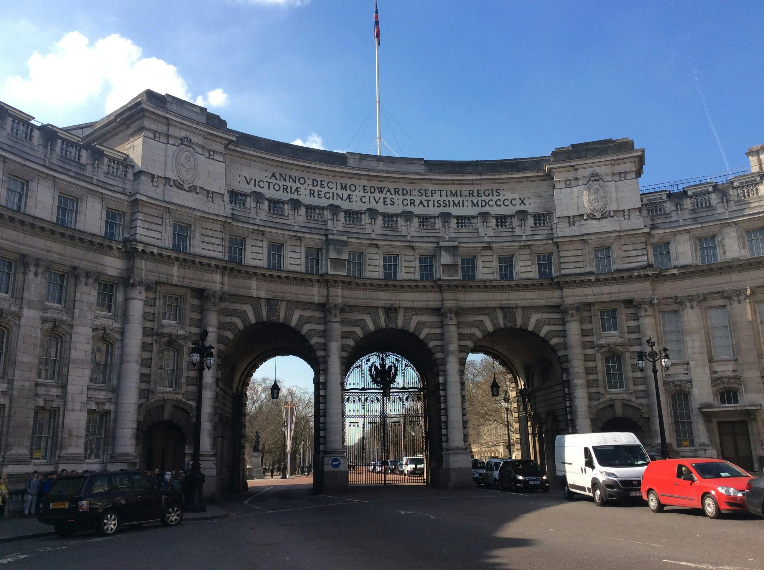 Admiralty Arch where Churchill worked in WW1 2.jpg