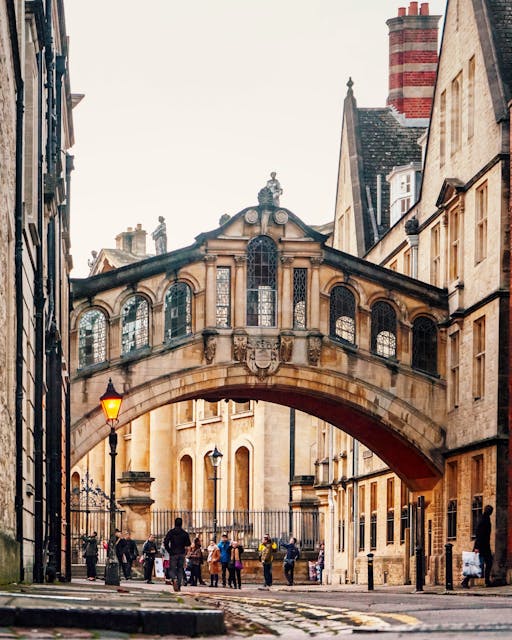 Oxford-Bridge-of-Sighs.jpg
