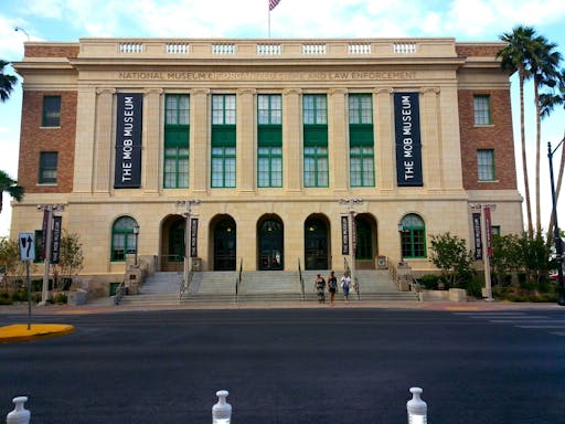 LasVegasWalkingTours_FremontCasinoCenter_9_MobMuseum.jpg