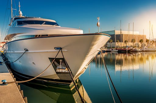 9-Yacht-Page7-Bulle.jpeg