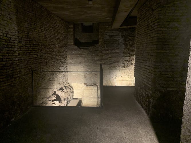 Piazza Navona underground - Stadium of Domitian exclusive route entrance tickets