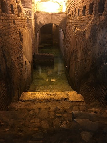 Access to Trevi District Underground