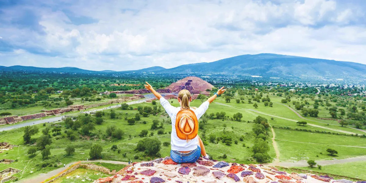 Teotihuacan Mexico 1.jpg