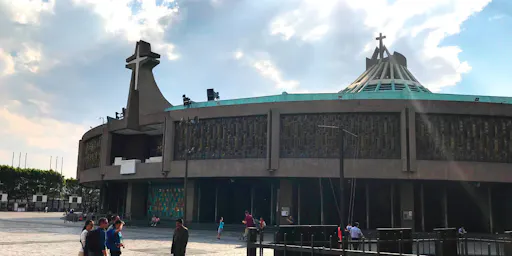 Shrine of Guadalupe Mexico 1.jpg