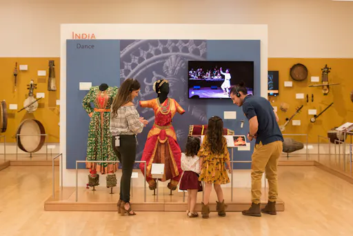 MIM - Guests in the Geographic Galleries_1.jpg