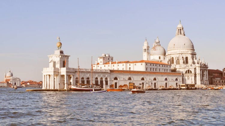 Boat tour of the artistic beauties of Venice