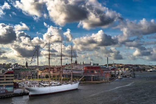 barken-viking-1785142_1920.jpg