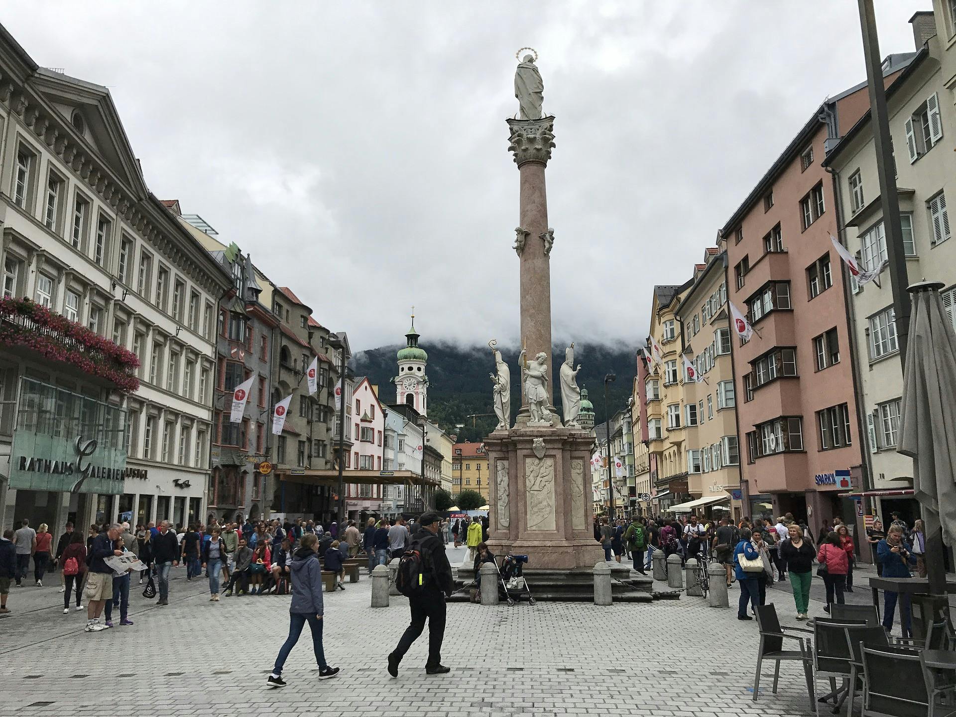 innsbruck-2703392_1920.jpg