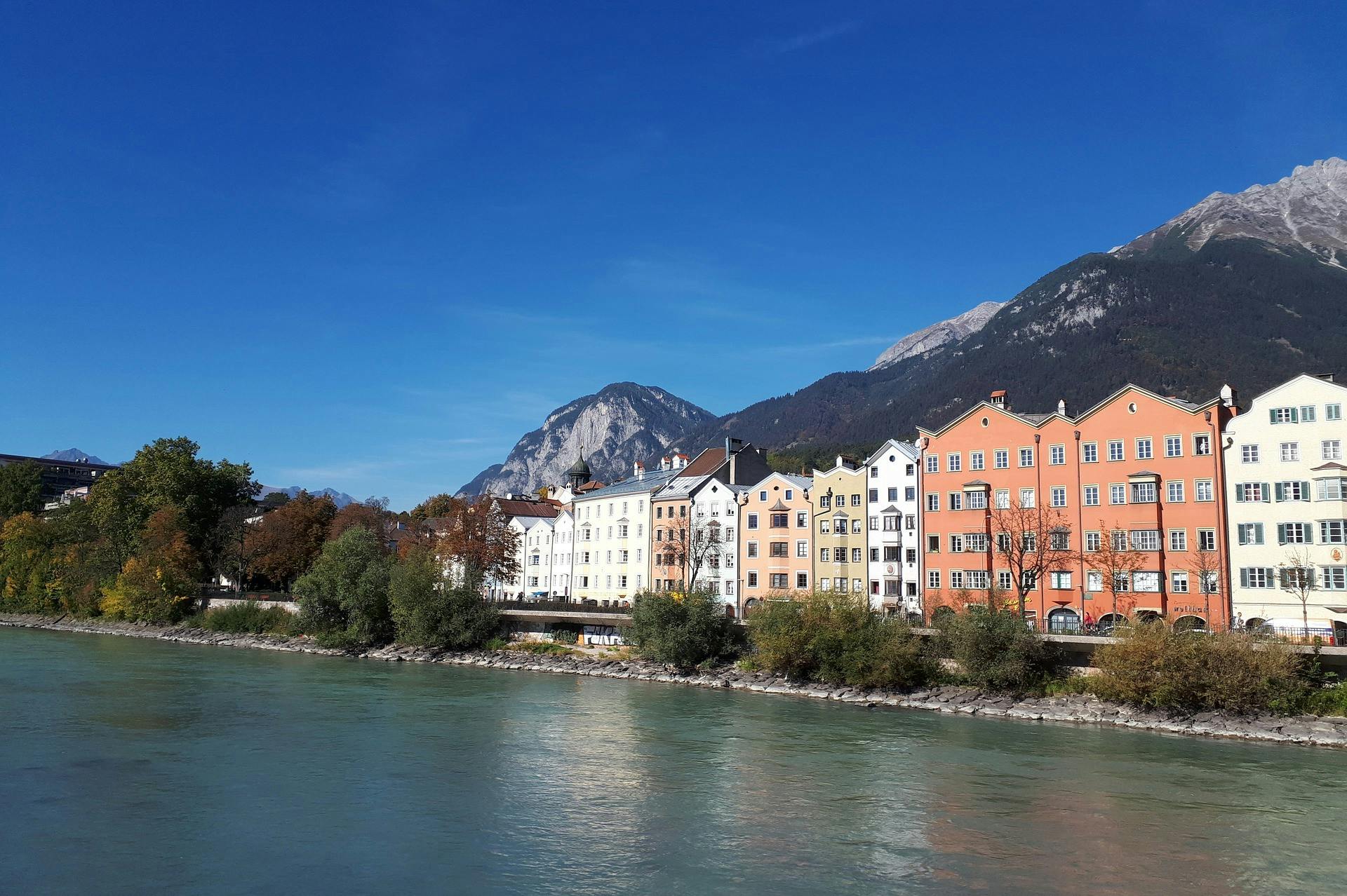 innsbruck-3739011_1920.jpg