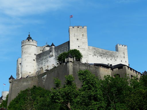hohensalzburg-fortress-117297_1920.jpg