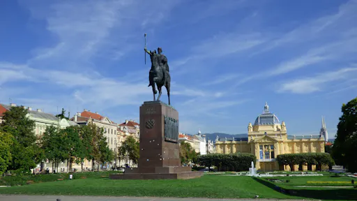 zagreb-2703942_1920.jpg