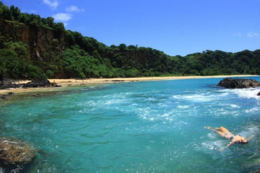Costa dos Mirantes Fernando de Noronha Brazil 5.jpg