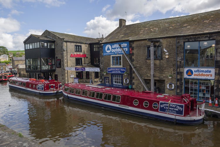 Skipton Canal evening Fish and Chip cruise