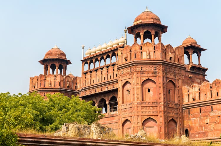 Full-day Quintessential Delhi tour including Red Fort