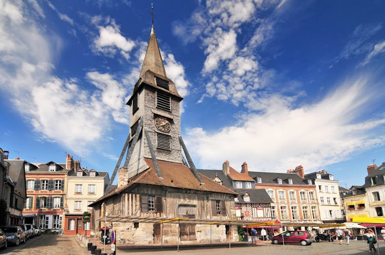 Honfleur highlights walking tour with a local guide