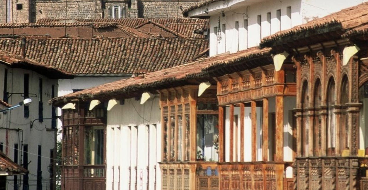 Cusco Peru colonia balconies.jpg