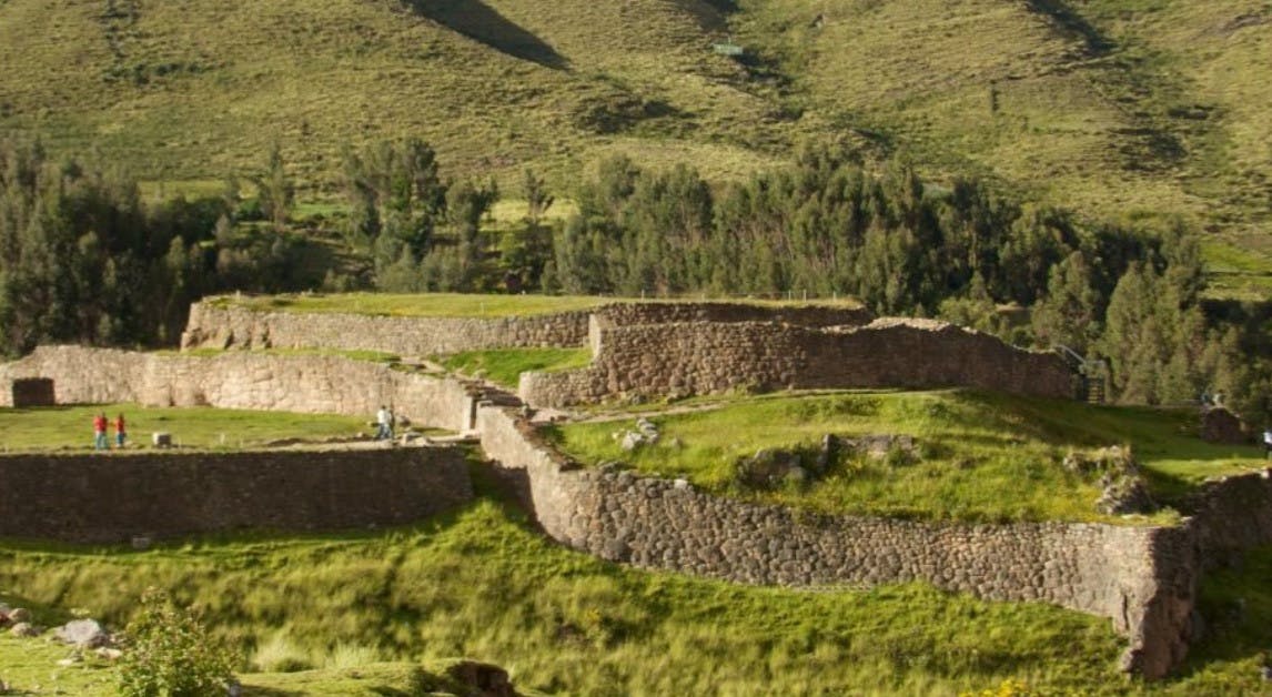 Cusco Puca Pucara.jpg
