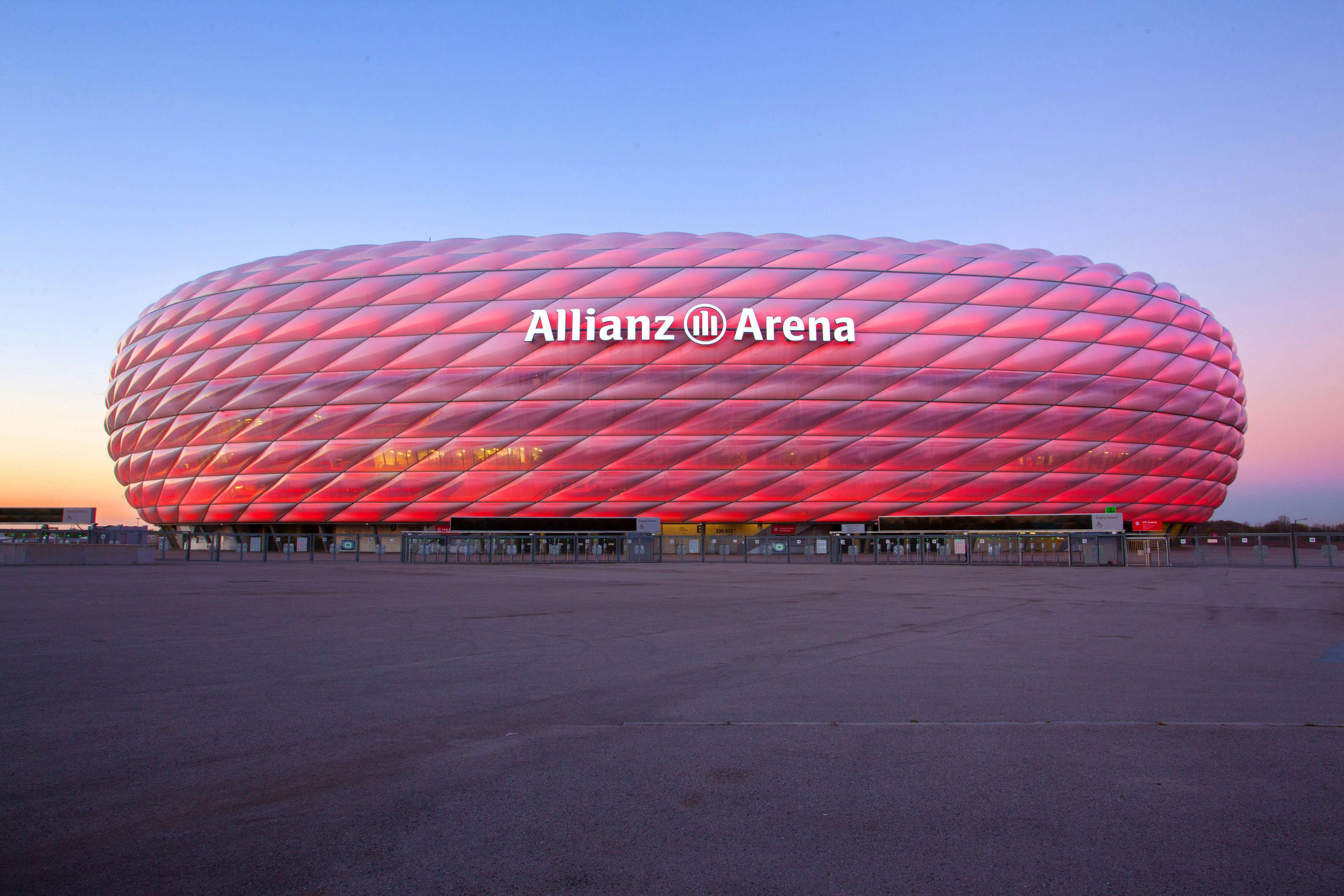 Allianz_Arena_Aussenansicht.jpg