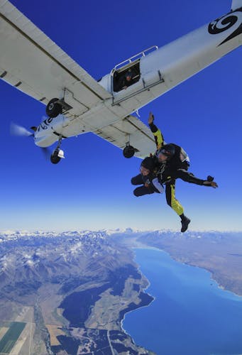 9,000ft Skydive tandem over Mt. Cook