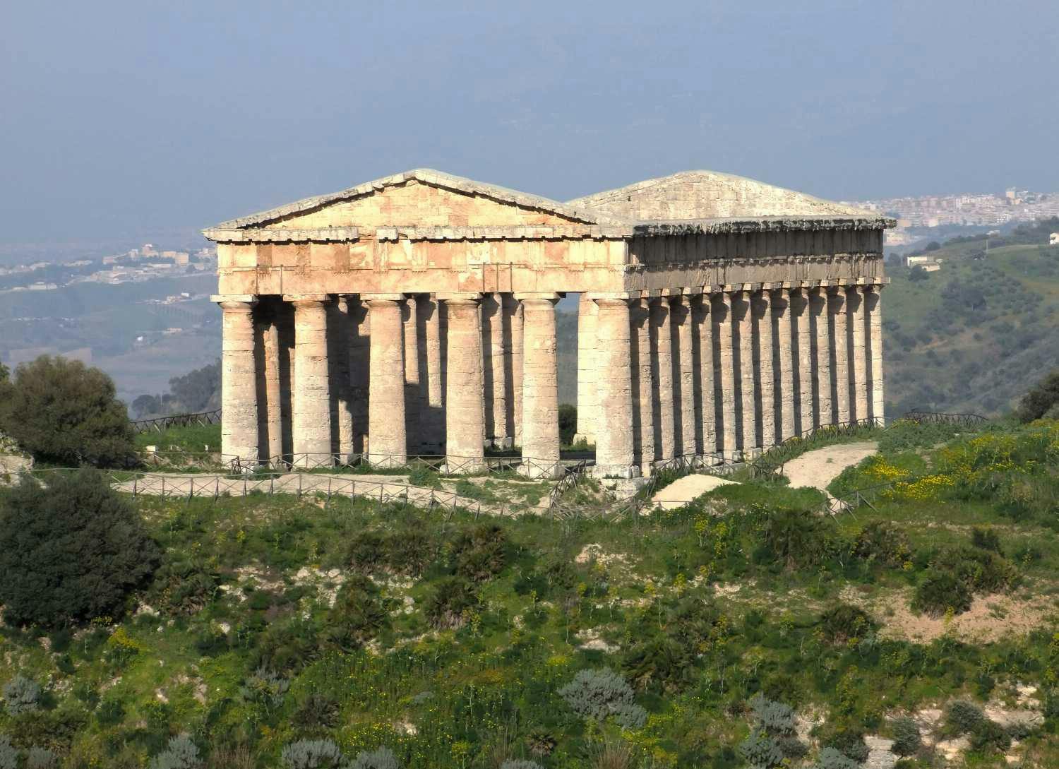 the-temple-of-Segesta.jpg