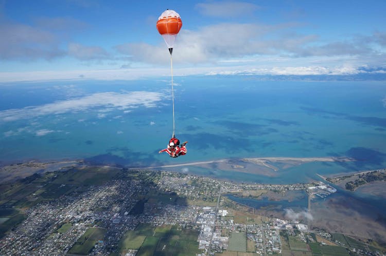 16,500ft tandem skydive over Abel Tasman