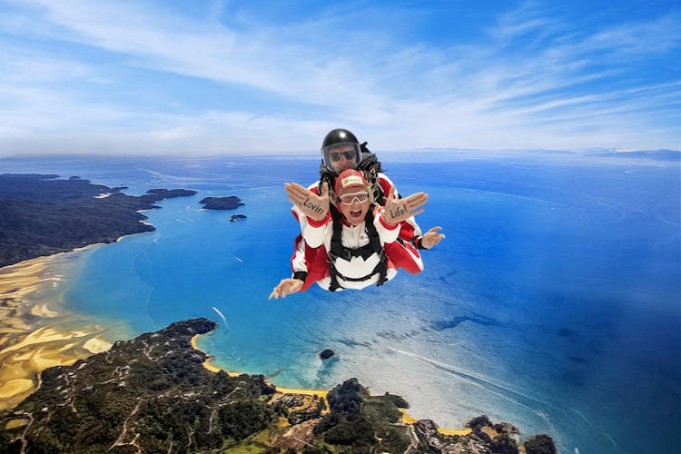 20,000ft tandem skydive over Abel Tasman