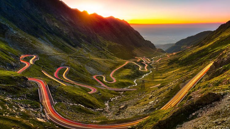 Private day trip on the Transfagarasan Highway from Bucharest