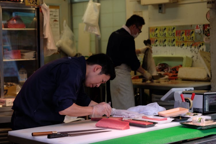 Tokyo's Tsukiji Fish Market guided tour