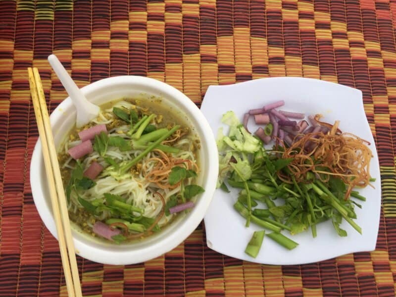 xm-c-fakepath-urban-adventures-cambodia_phnom-penh_khmer_tranditional_noodle.jpg