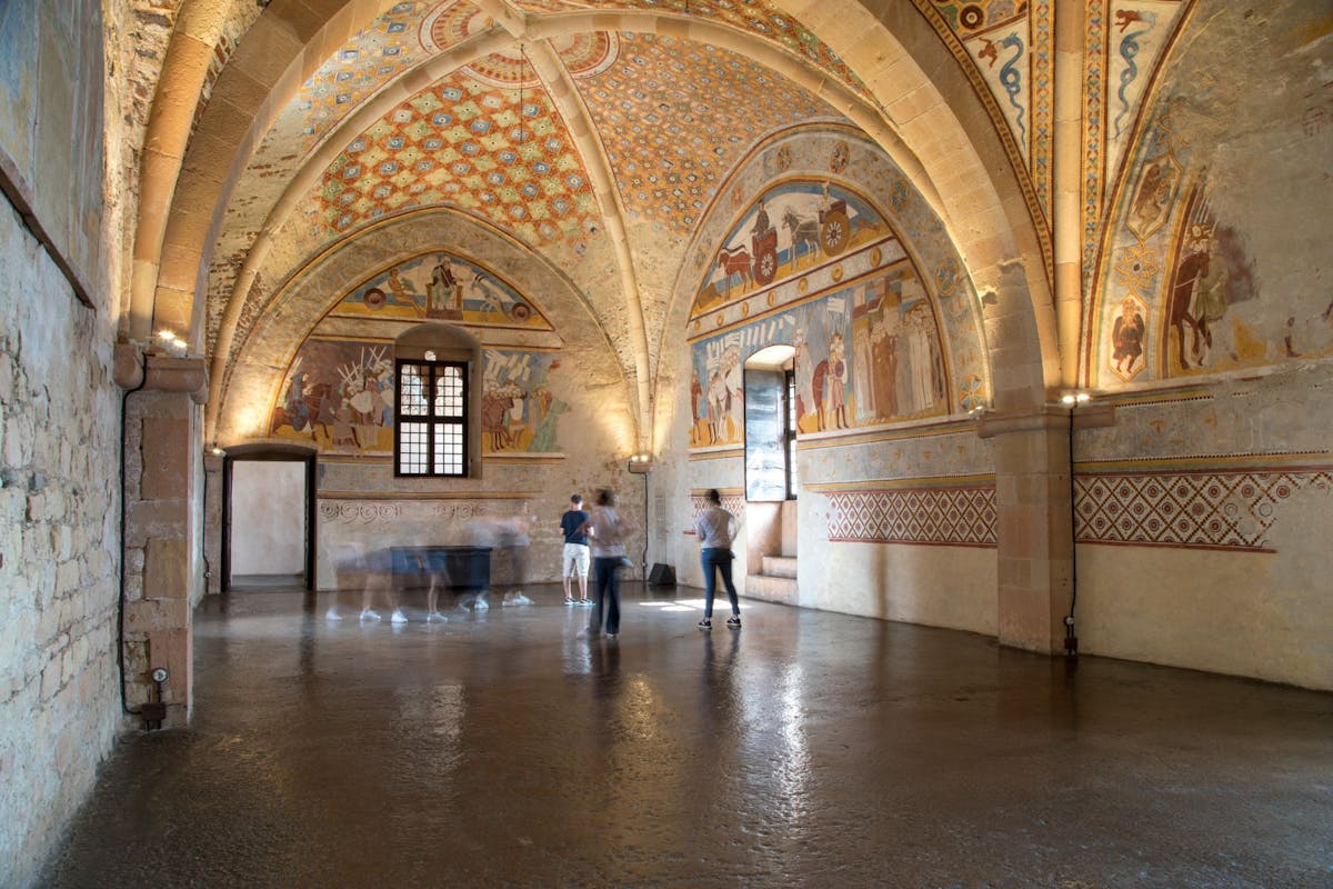 2. Rocca di Angera_Sala di Giustizia.jpg