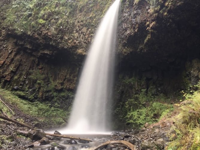 Columbia River Gorge hidden waterfalls bike tour
