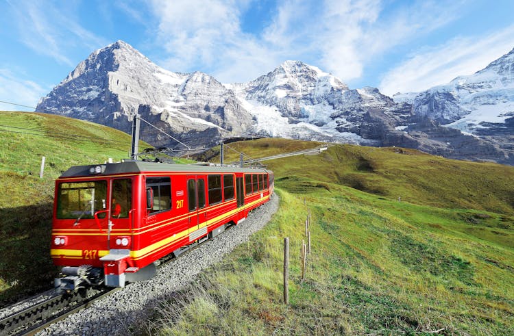 Private tour to the Jungfraujoch, the top of Europe from Zürich