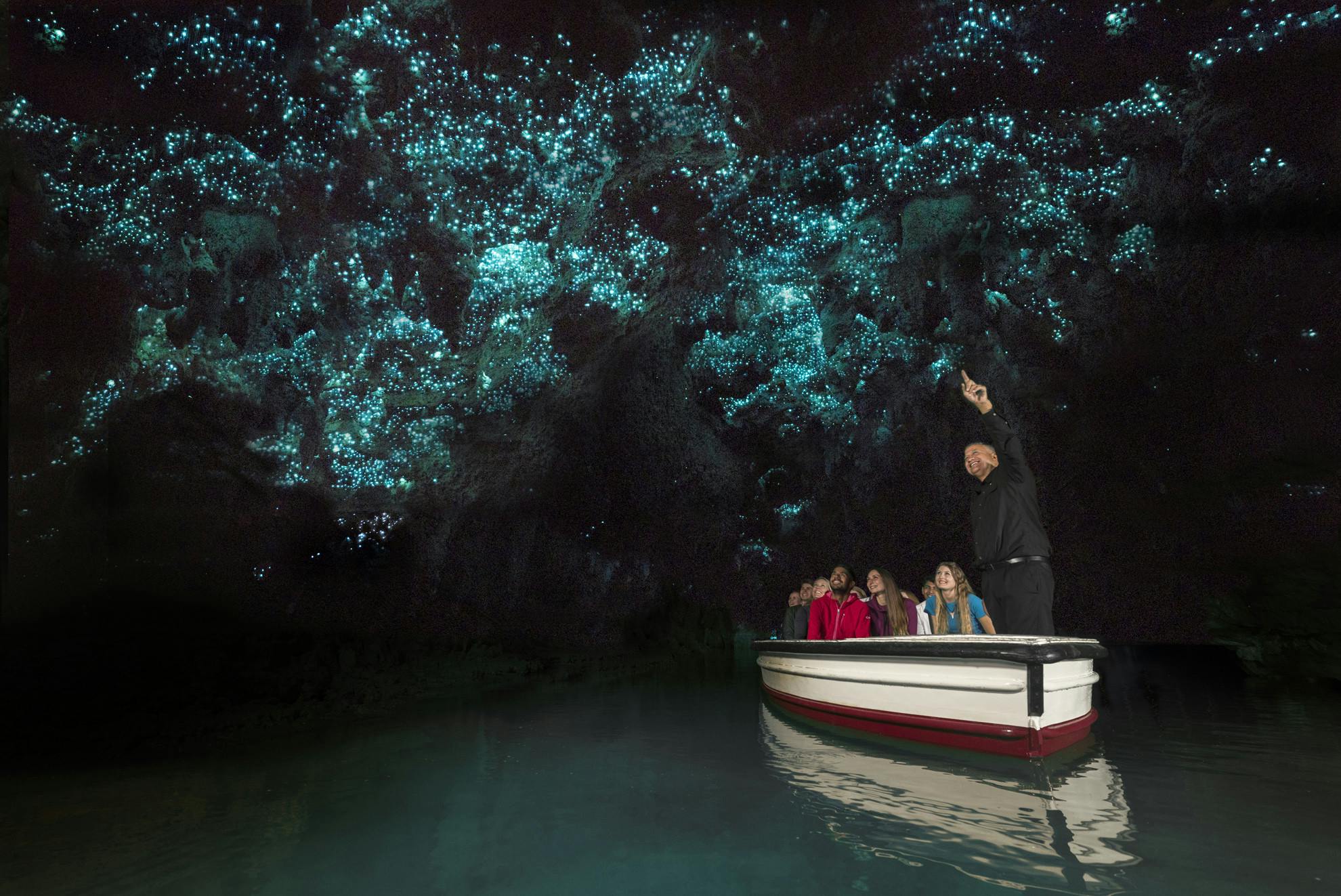waitomo glowworm caves Boat Tour.jpg