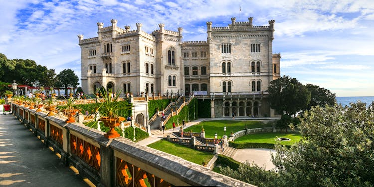 Trieste scenic guided tour to Miramare Castle