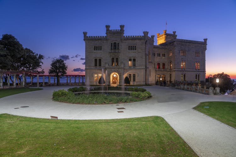 Trieste scenic guided tour to Miramare Castle