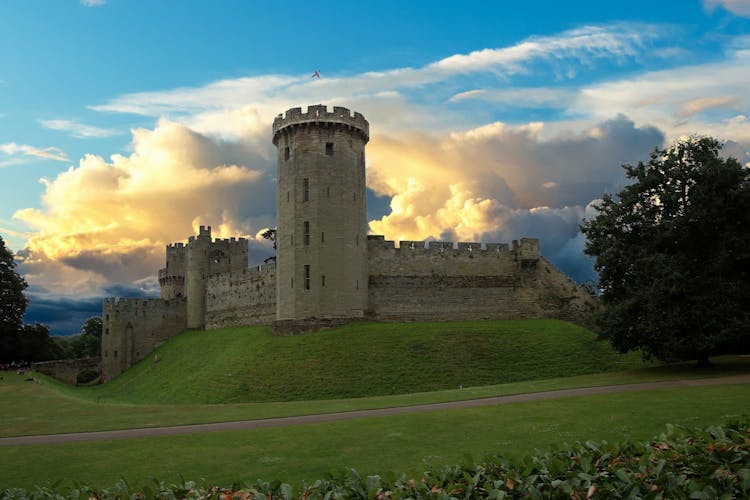 Warwick Castle Vidi Guides.jpg