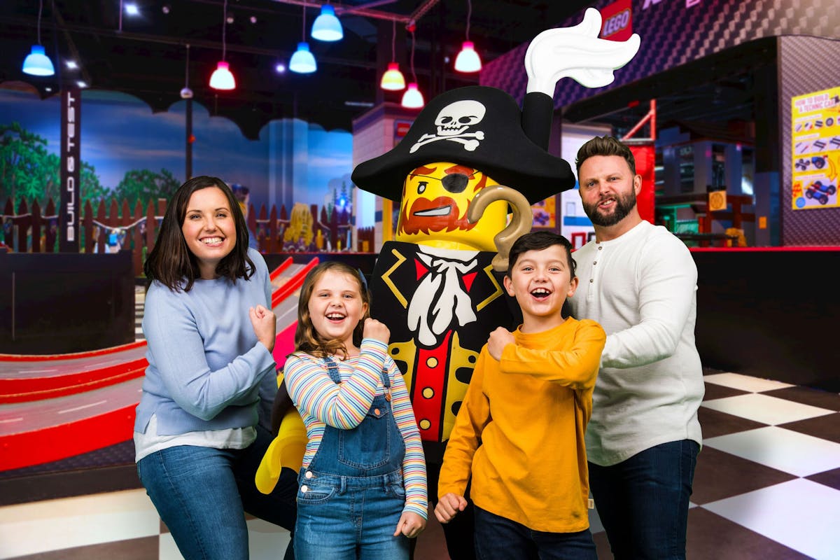 legoland_discovery_center_character_meet.jpg