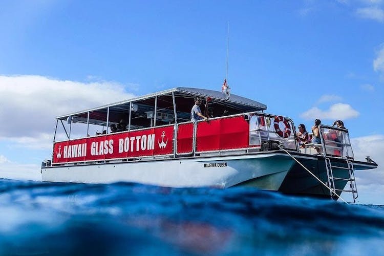Daytime Waikiki glass-bottom boat tour