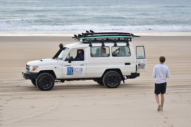 Noosa surf lessons and great beach drive adventure tour