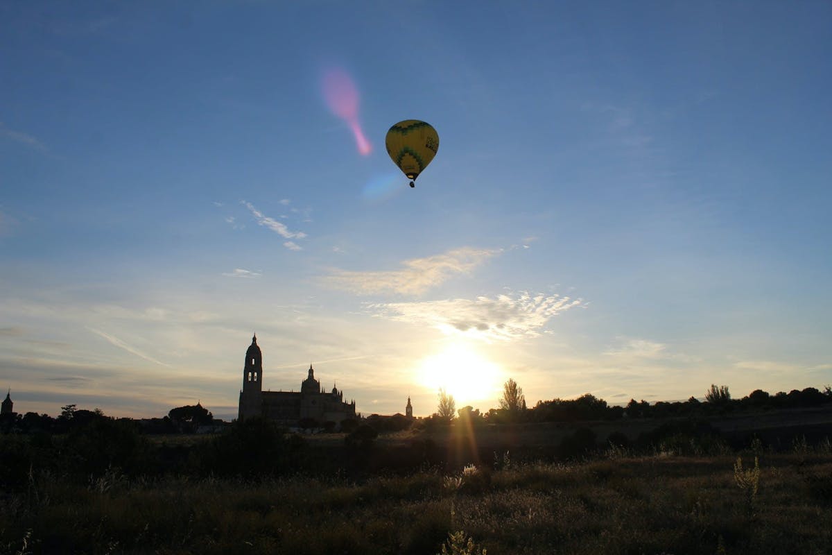 Segovia hot air balloon flight with transfer 2.jpeg