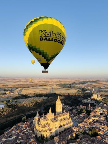 Segovia hot air balloon flight with transfer 1.jpeg